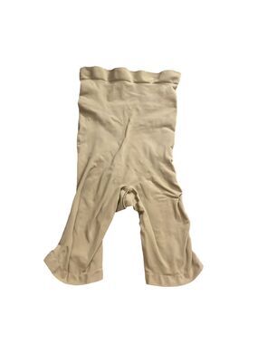 NWOT Skims Small High-Waisted Above the Knee Short Clay Compression Beige